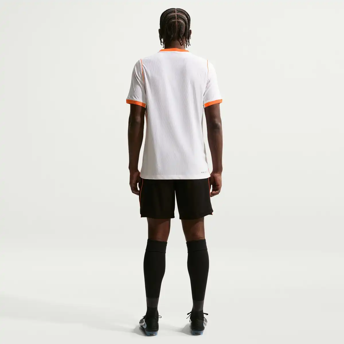 AURORA_IB5220-100_PHSBM001-1500.webp