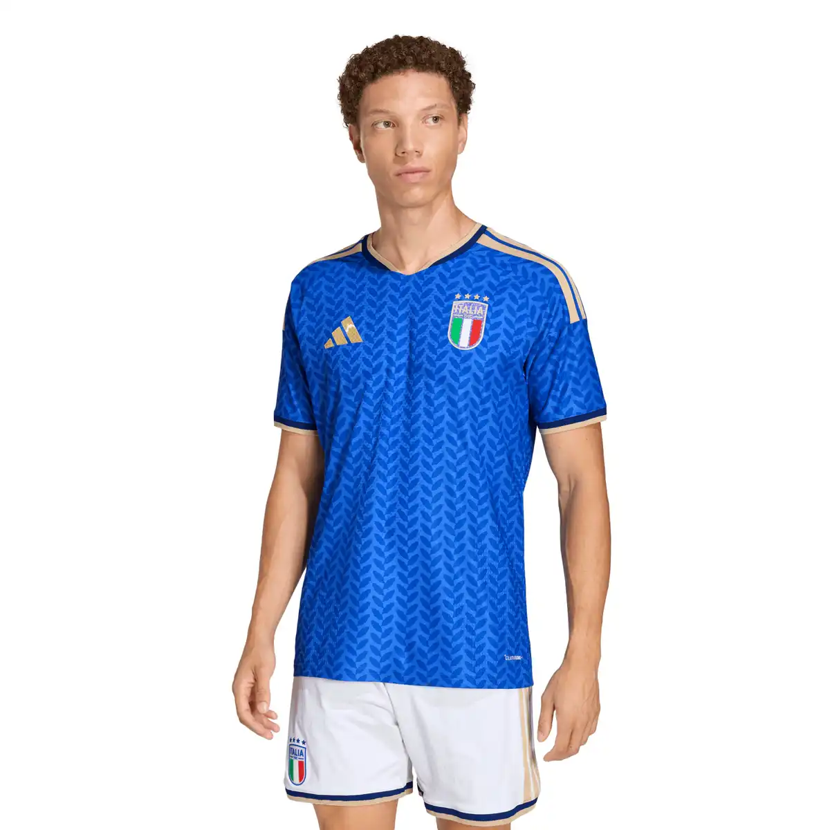 JL6934_3_APPAREL_On_Model_Standard_View_white.webp