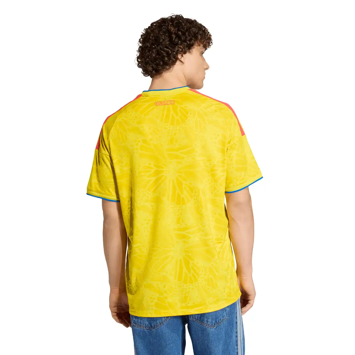 JL6972_4_APPAREL_On_Model_Back_View_white.webp