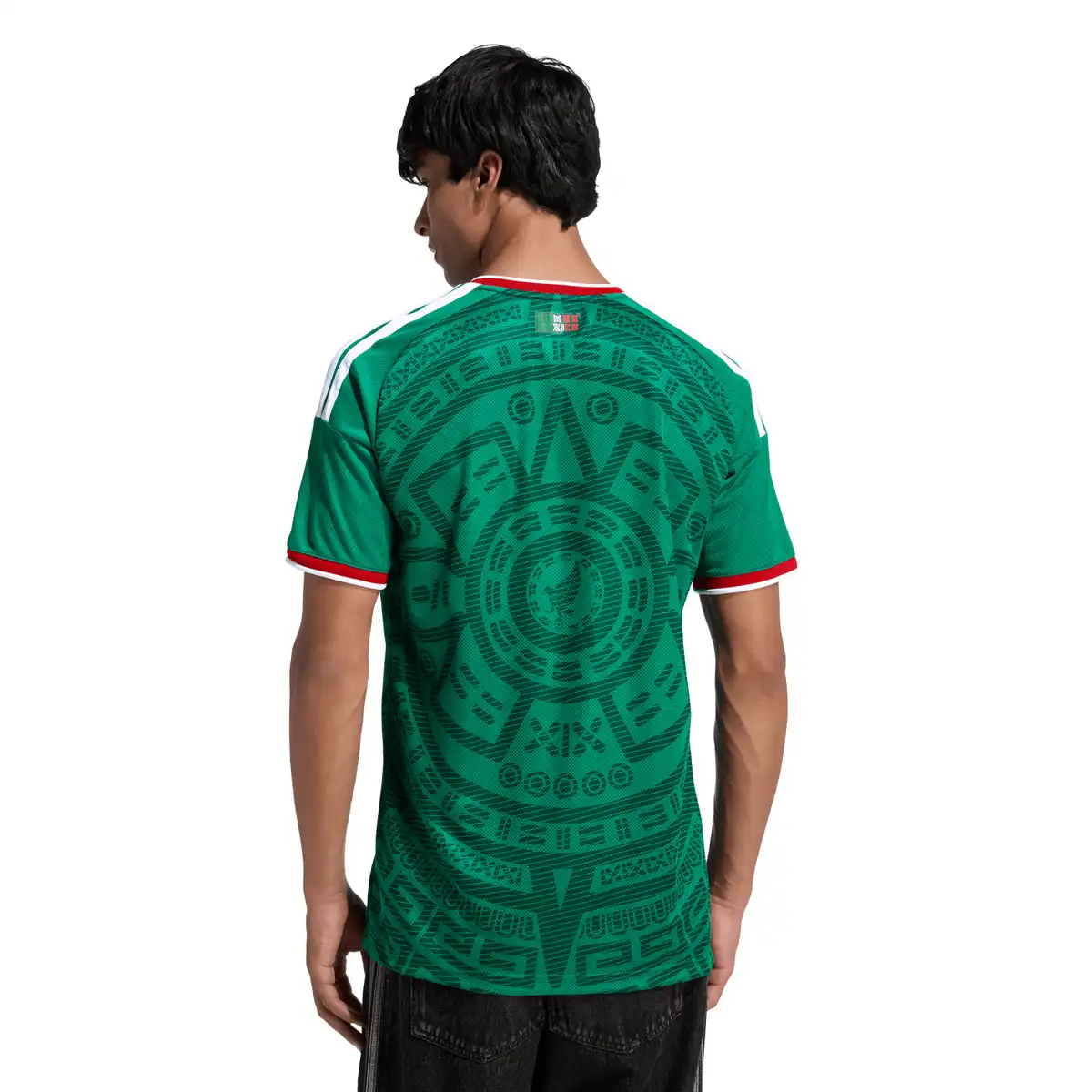 JL8537_4_APPAREL_On_Model_Back_View_white.webp