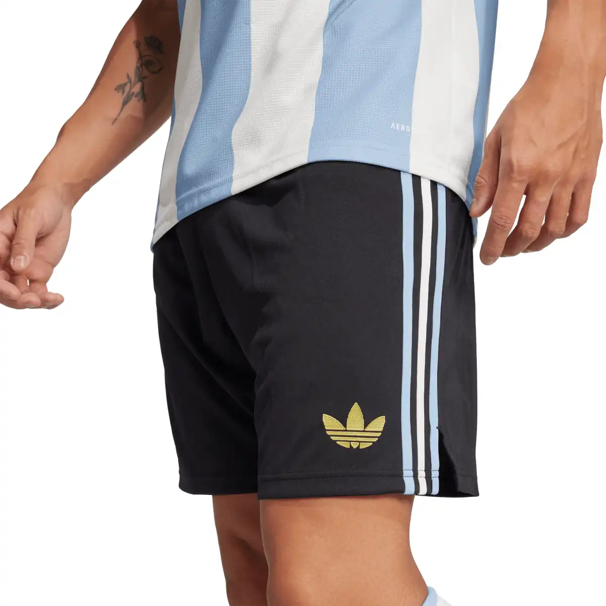 JL9551_7_APPAREL_On_Model_Detail_View_2_white.webp