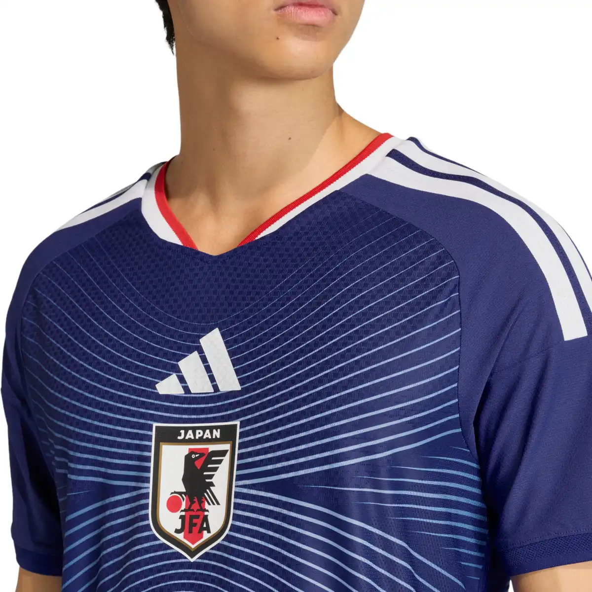 JN1867_7_APPAREL_On_Model_Detail_View_1_white.webp