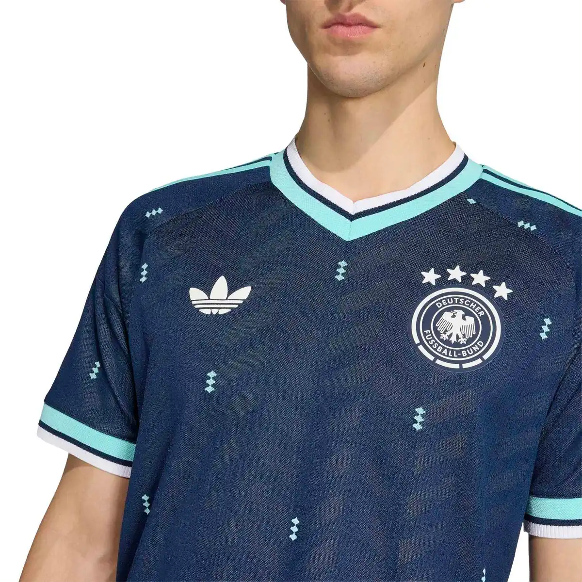 JN2070_8_APPAREL_On_Model_Detail_View_1_white.webp