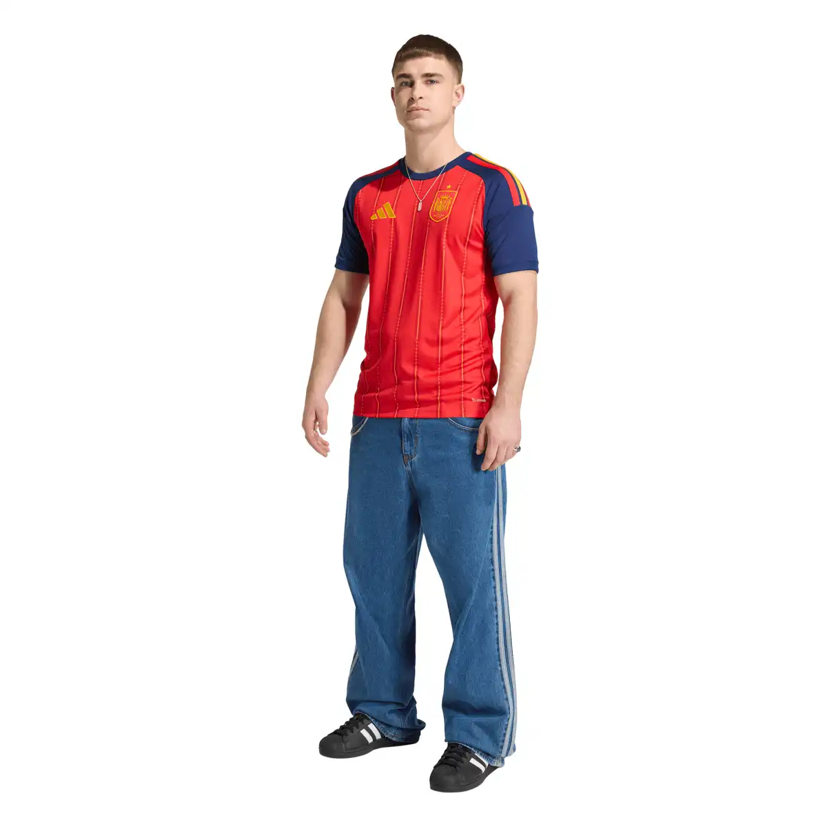 JN4390_6_APPAREL_On_Model_Standard_Outfit_View_white.webp