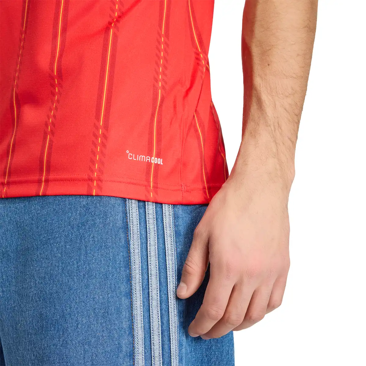 JN4390_8_APPAREL_On_Model_Detail_View_2_white.webp