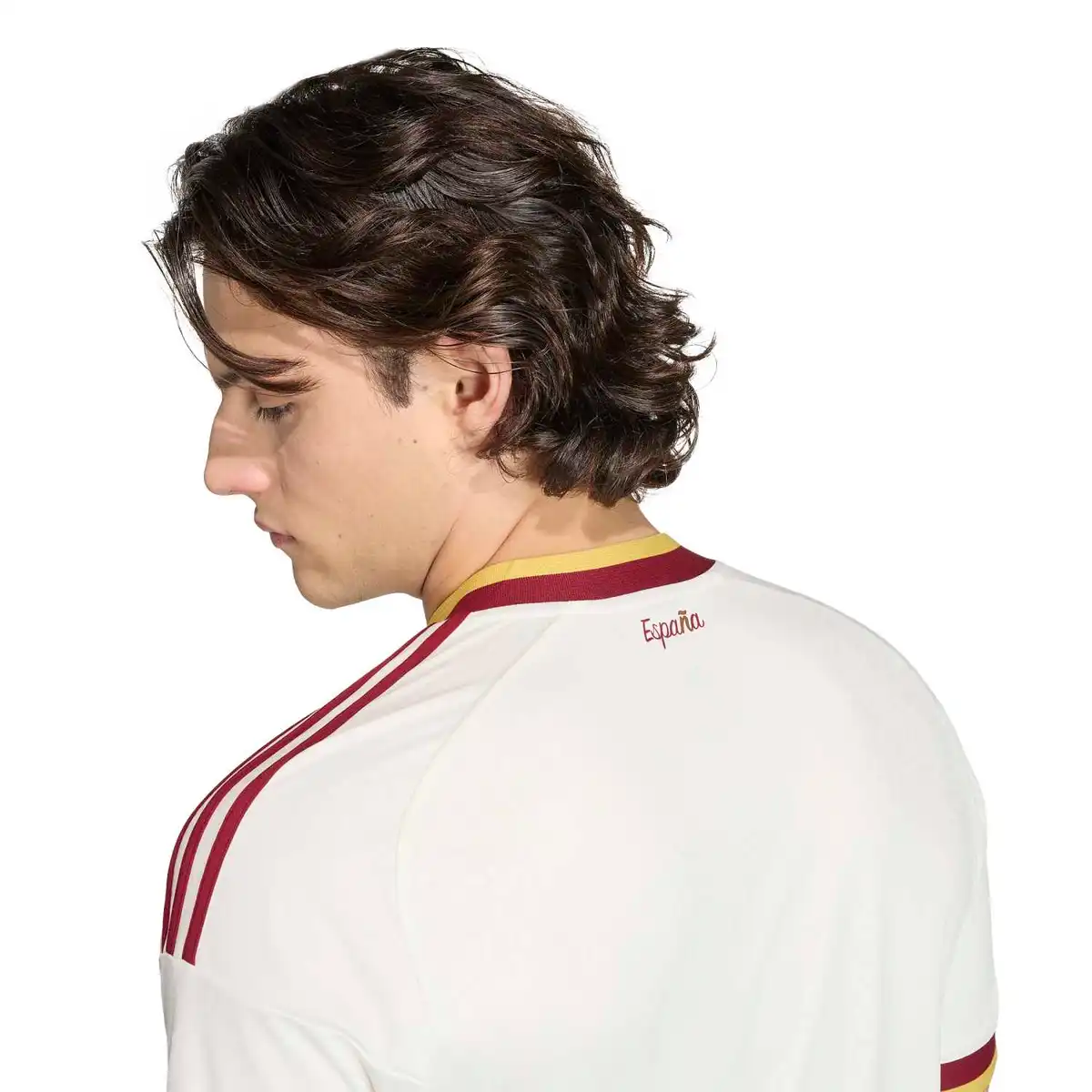 JN4397_8_APPAREL_On_Model_Detail_View_2_white.webp