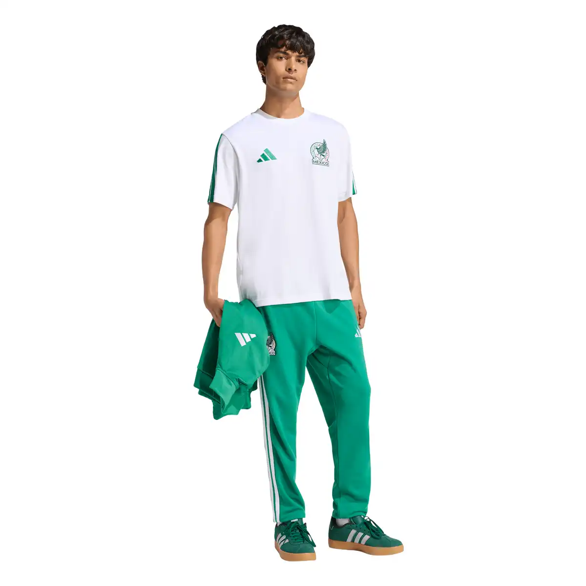 JZ6471_4_APPAREL_On_Model_Walking_View_white.webp